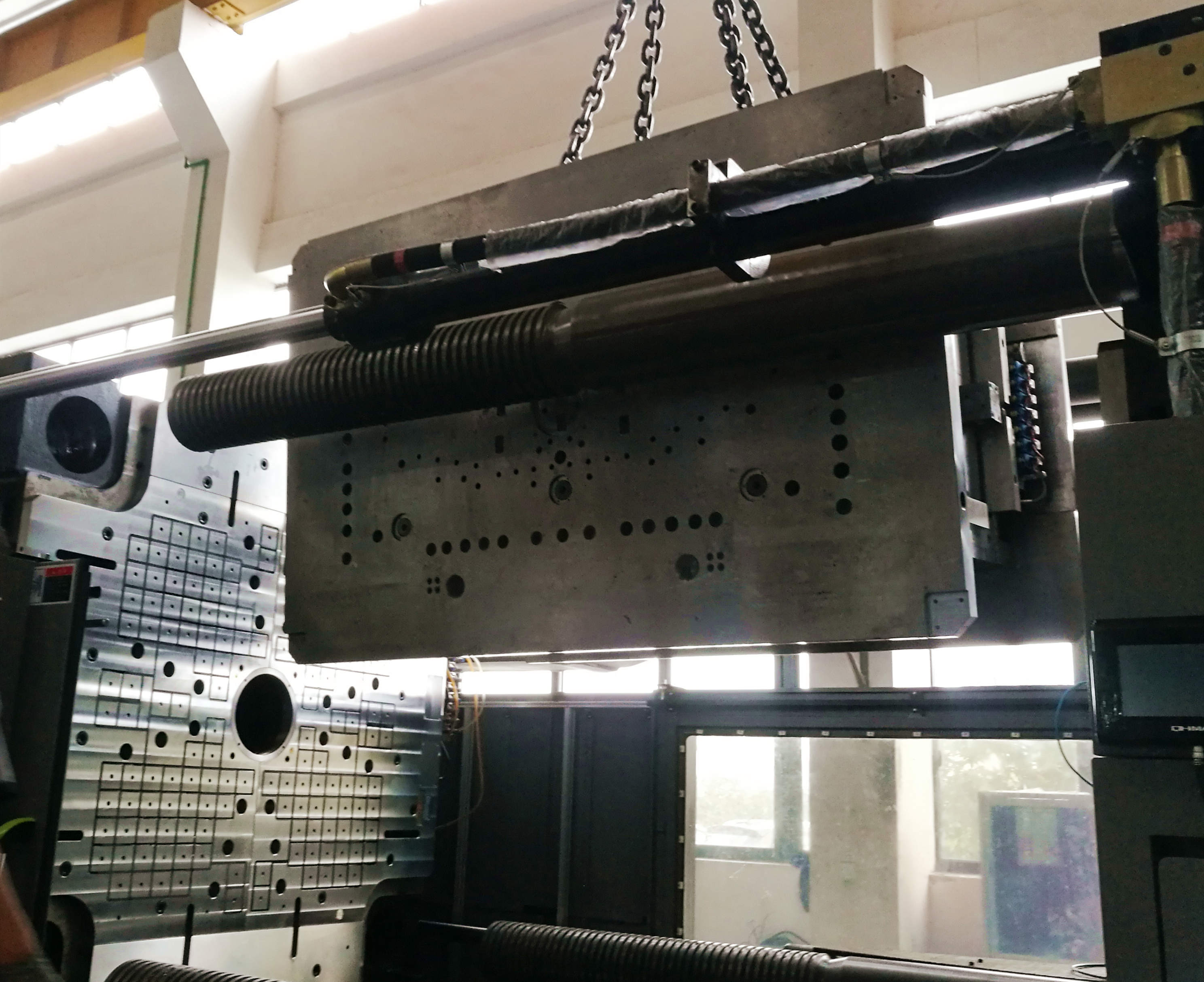 37mm磁力模板，打破注塑機模具限制
